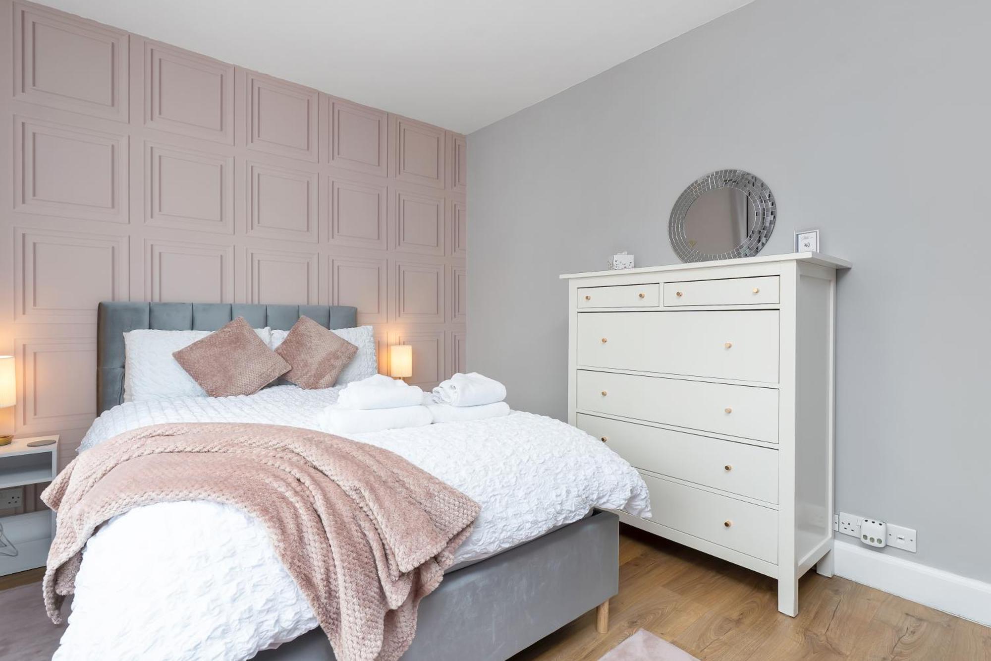 Crewe Apartment - 2 Bed, Free Off Street Parking And Private Garden Edimburgo Esterno foto
