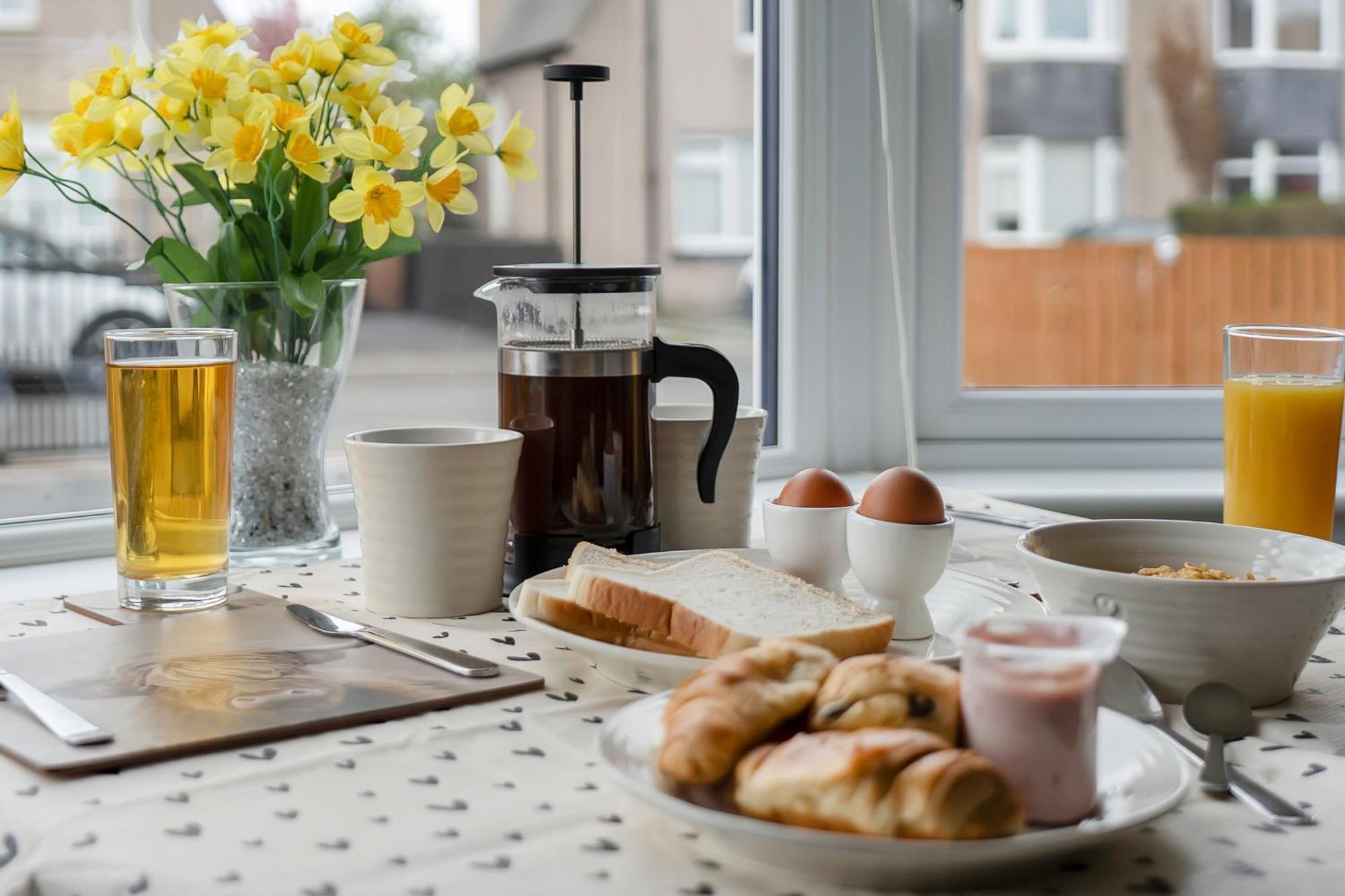 Crewe Apartment - 2 Bed, Free Off Street Parking And Private Garden Edimburgo Esterno foto